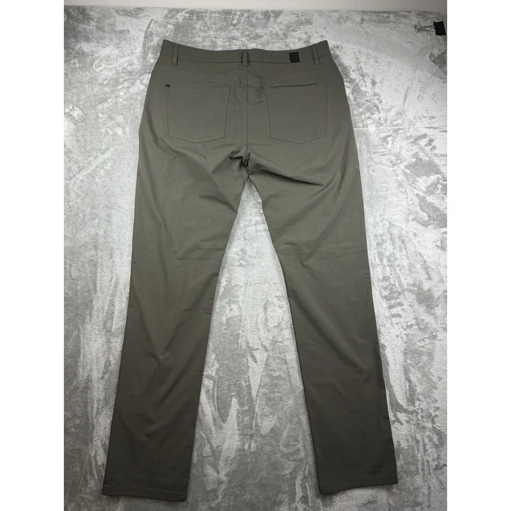 Vuori Meta Pants Men's 36x32 Green Slim Chino 5 Pocket Travel Performance V430
